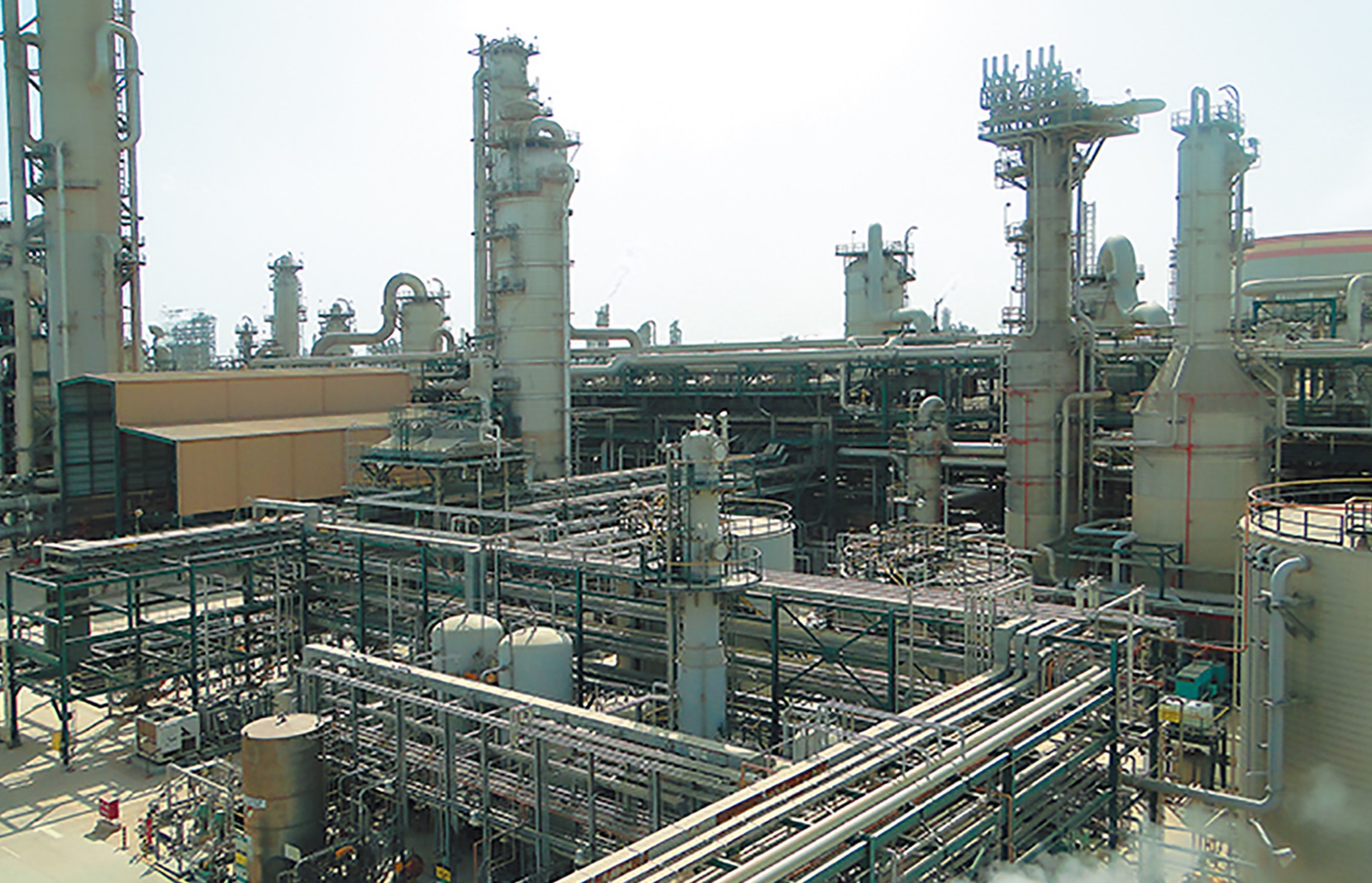 Jubail, Saudi Arabien, 300 t GFK-Konstruktionen und Profile