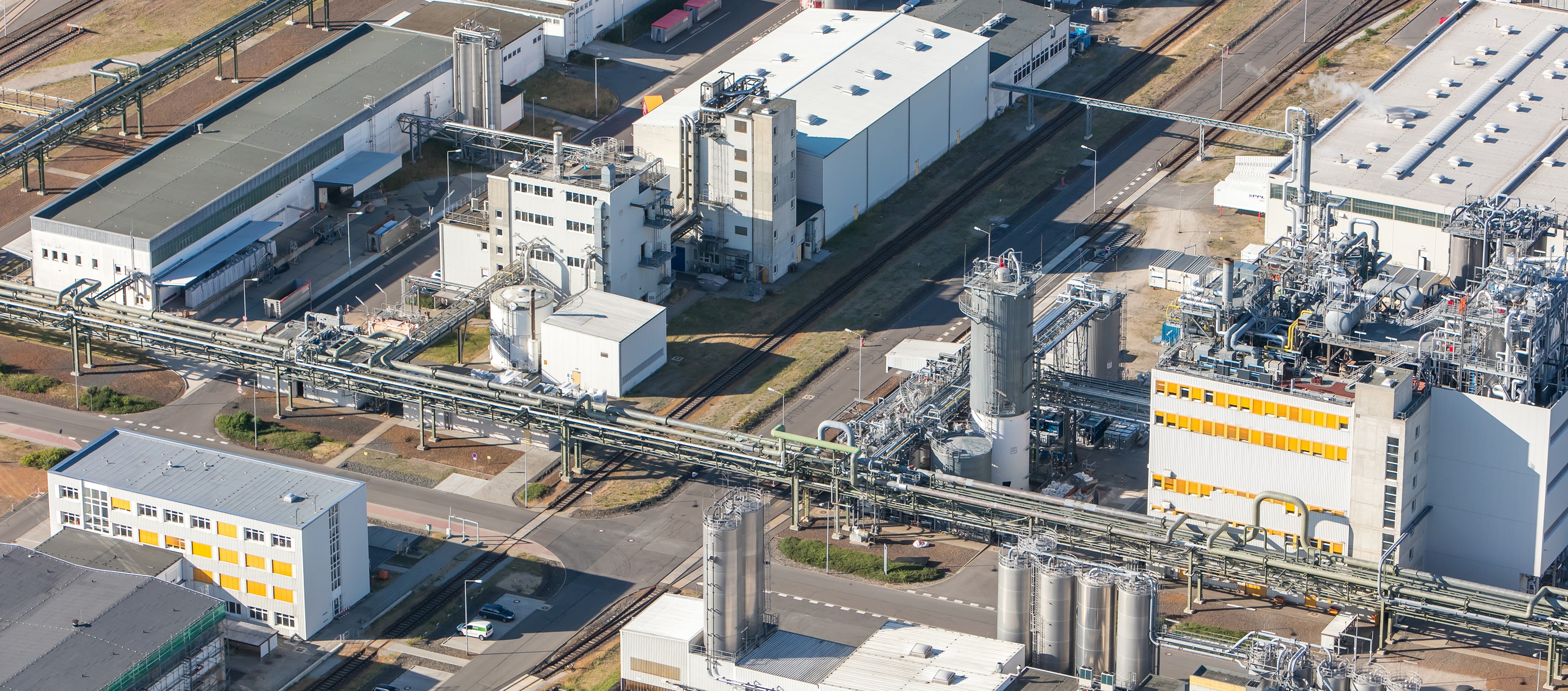 In Schwarzheide, BASF, Deutschland, 126 t GFK-Konstruktionen und Profile